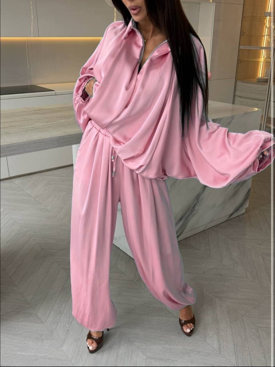 атласный костюм,повседневный костюм,комплект брючный,костюм в пижамном стиле