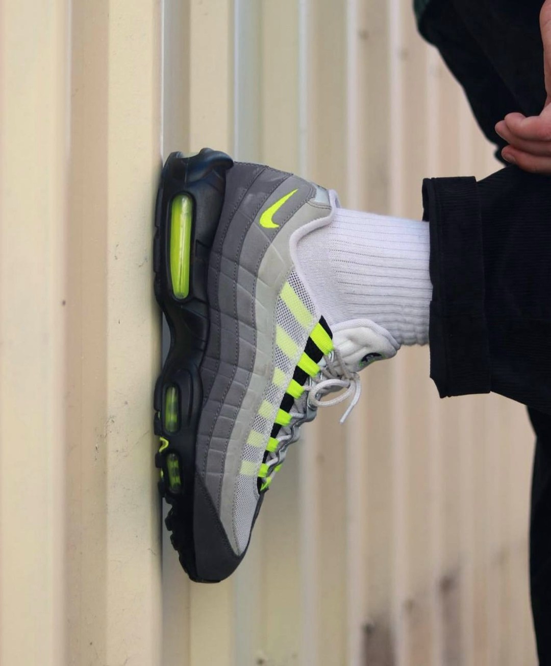 nike air max 95,nike air max 95 neon,кроссовки для мужчин,кроссовки nike air max 95,nike air max 95 og