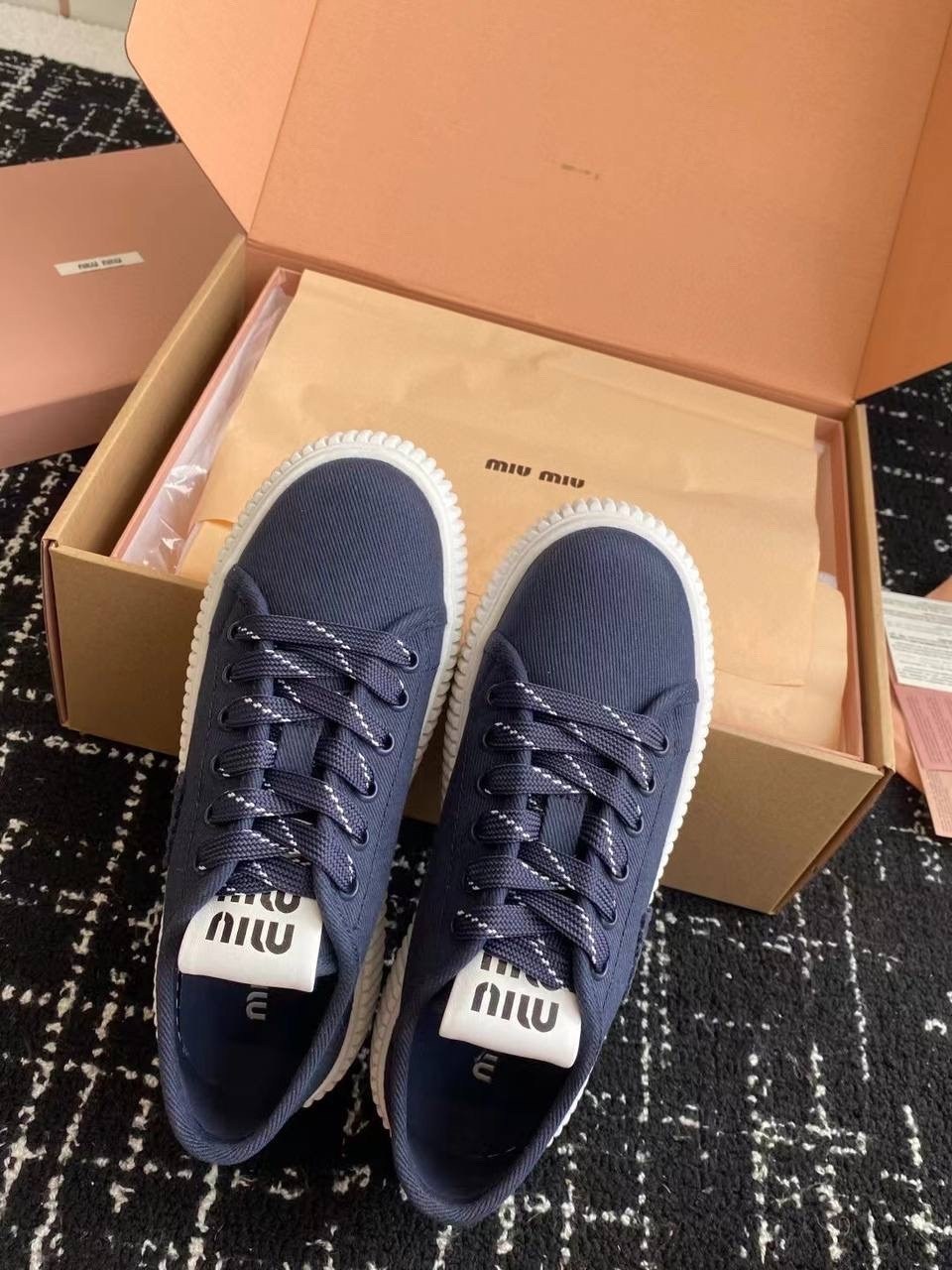 ,кеды miu miu,кроссовки miu miu женские,кеды женски,кроссовки miu miu