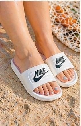 nike slides,nike benassi jdi,nike benassi duo ultra slide,шлепанцы nike,шлепанцы nike kawa shower