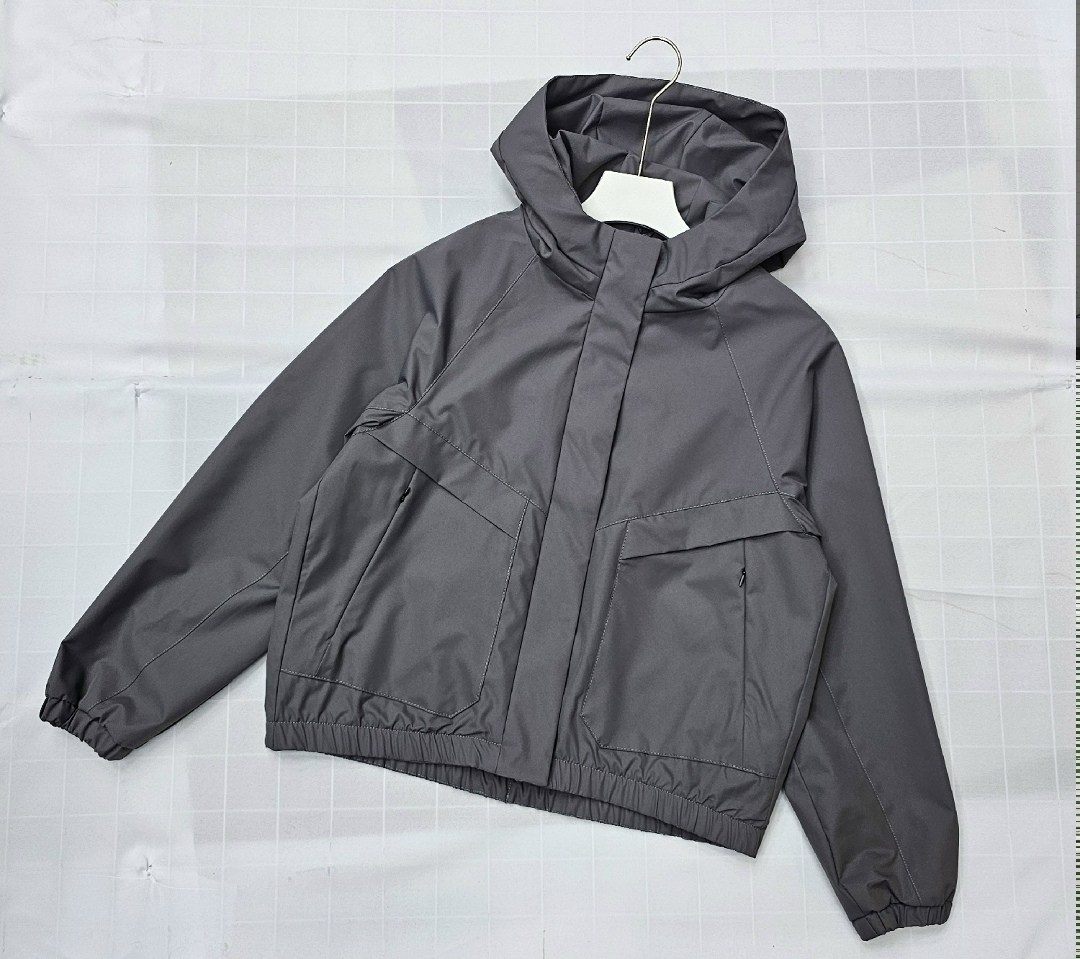 ветровка,куртка,куртка женская,легкая куртка,куртка женская бежевая