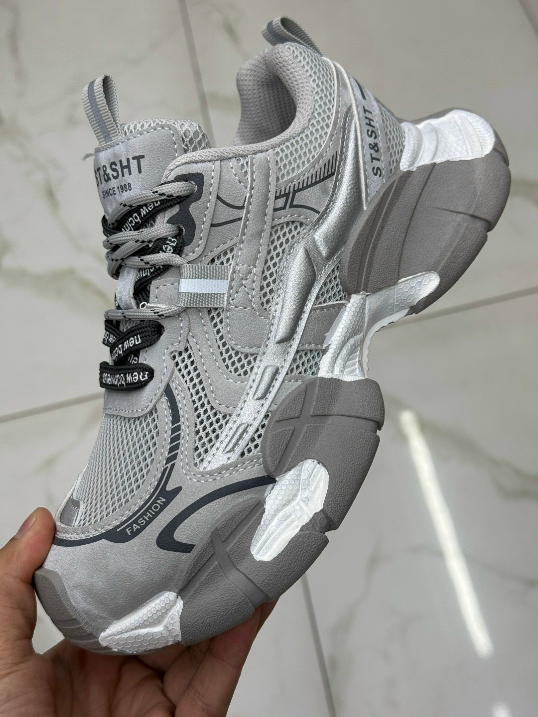 женские кроссовки,,кроссовки,модные кроссовки,женские массивные кроссовки