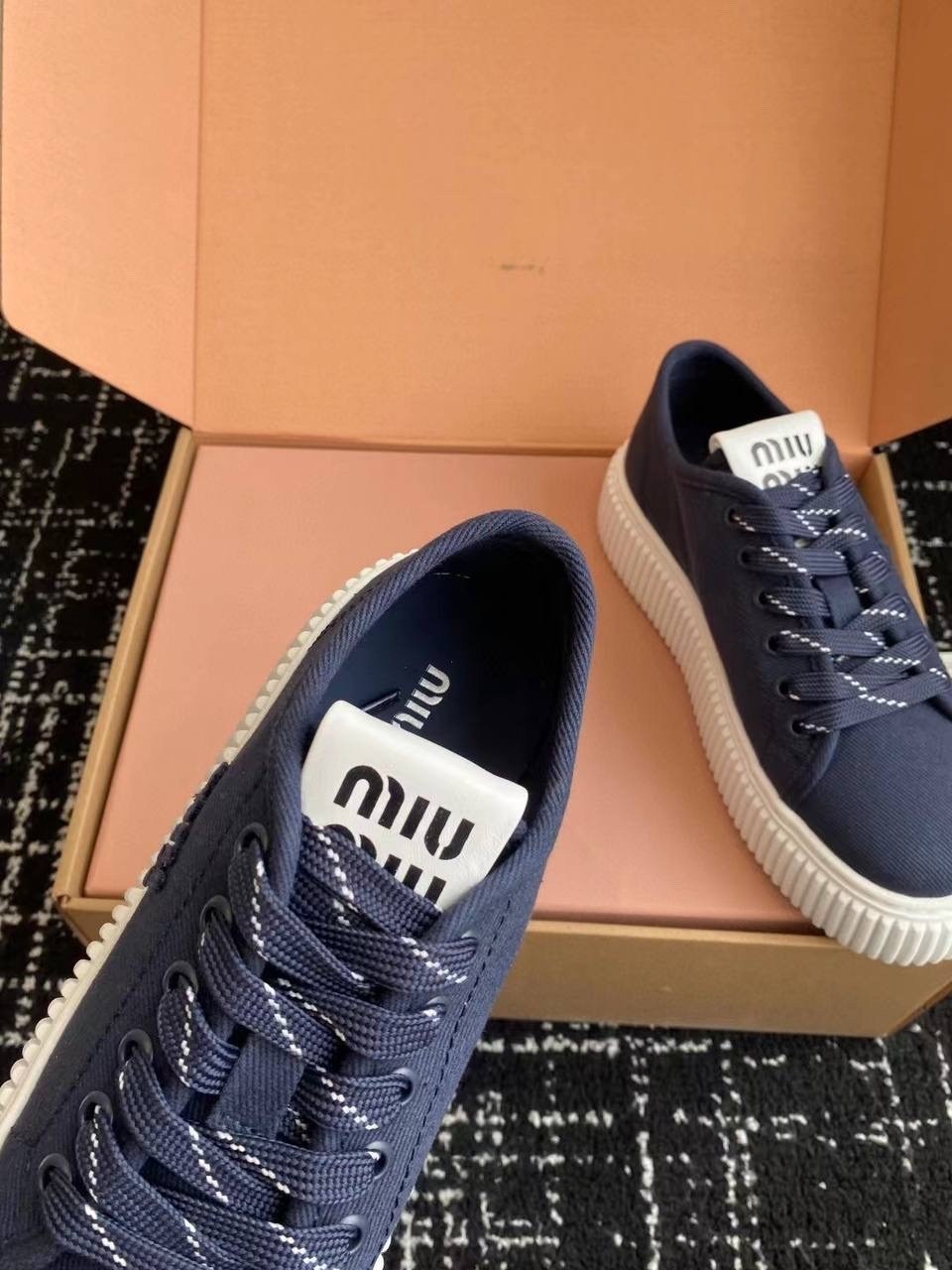 ,кеды miu miu,кроссовки miu miu женские,кеды женски,кроссовки miu miu