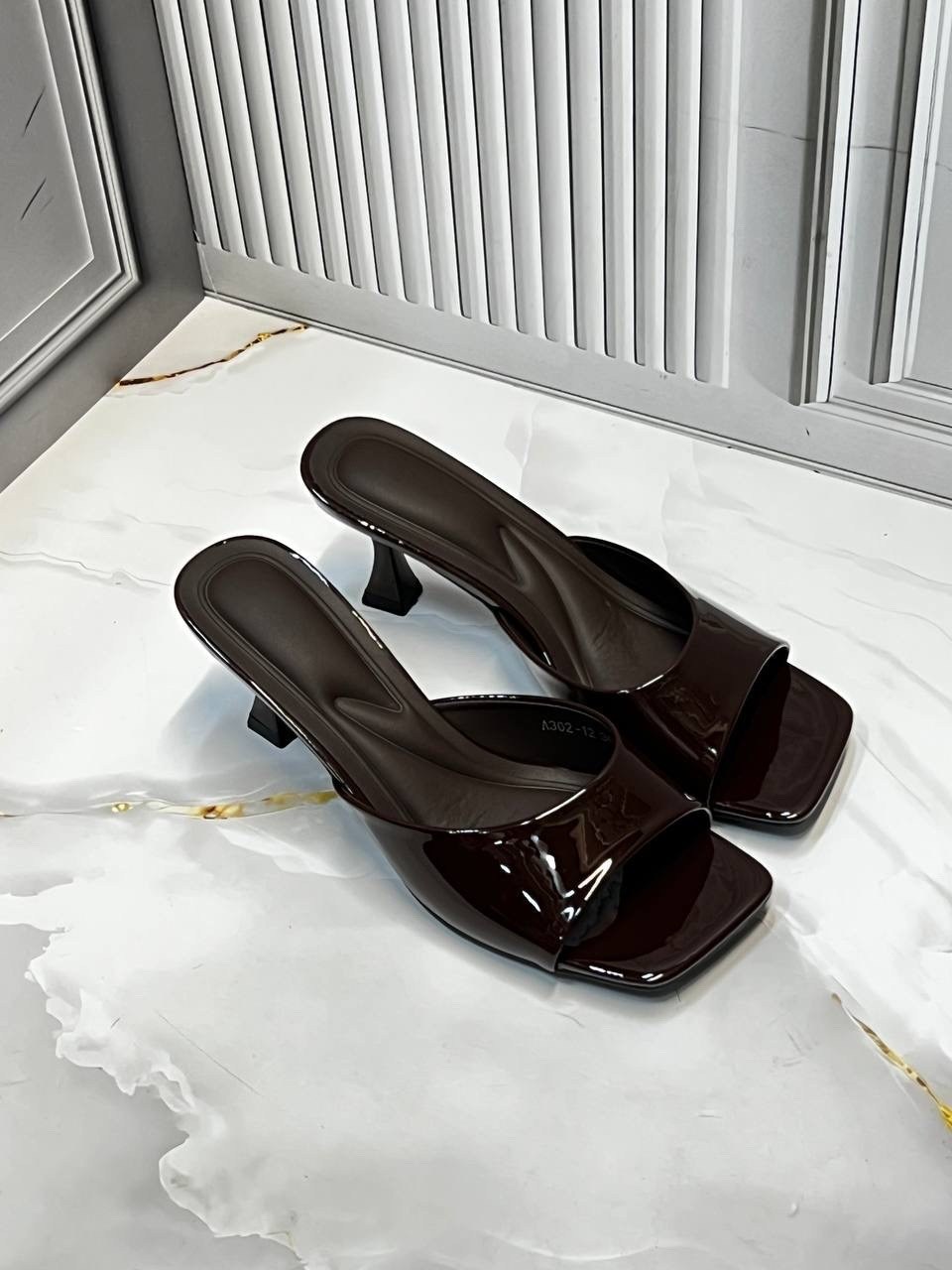 мюли на каблуке,женские босоножки на высоком каблуке,каблуки босоножки,шлепанцы женские,туфли с каблуками разного цвета