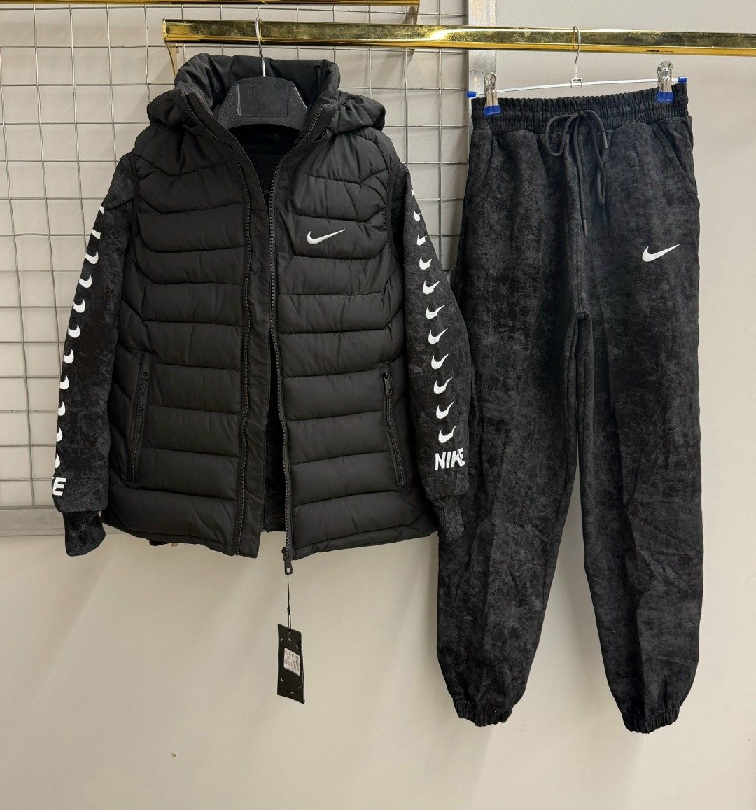 спортивный костюм тройка с жилеткой,костюм спортивный мужской nike,спортивный костюм nike,спортивный костюм nike тройка,спортивный костюм мужской nike комплект тройка