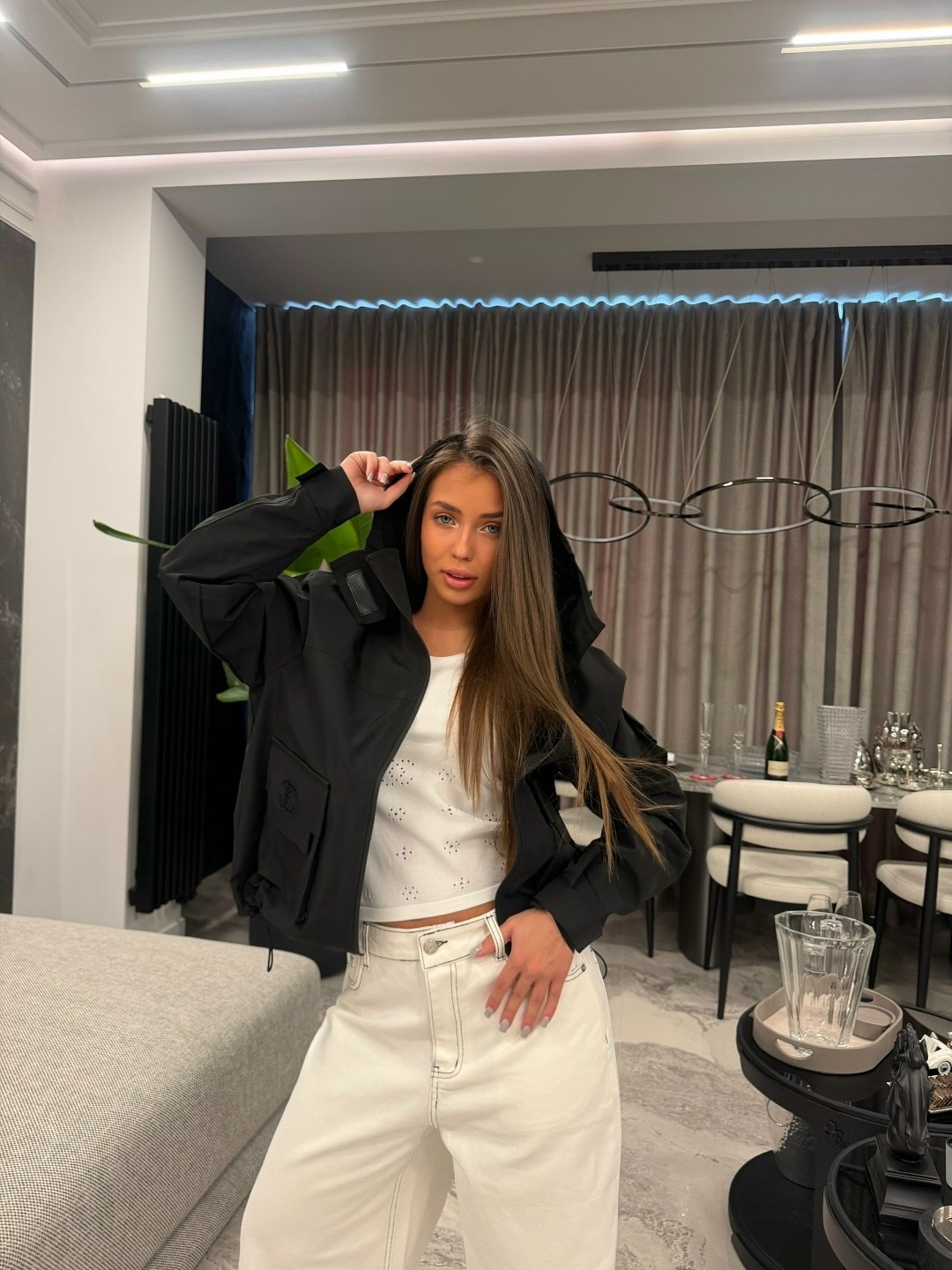 куртка женская,легкая куртка,демисезонная куртка женская,черная куртка бомбер,куртка