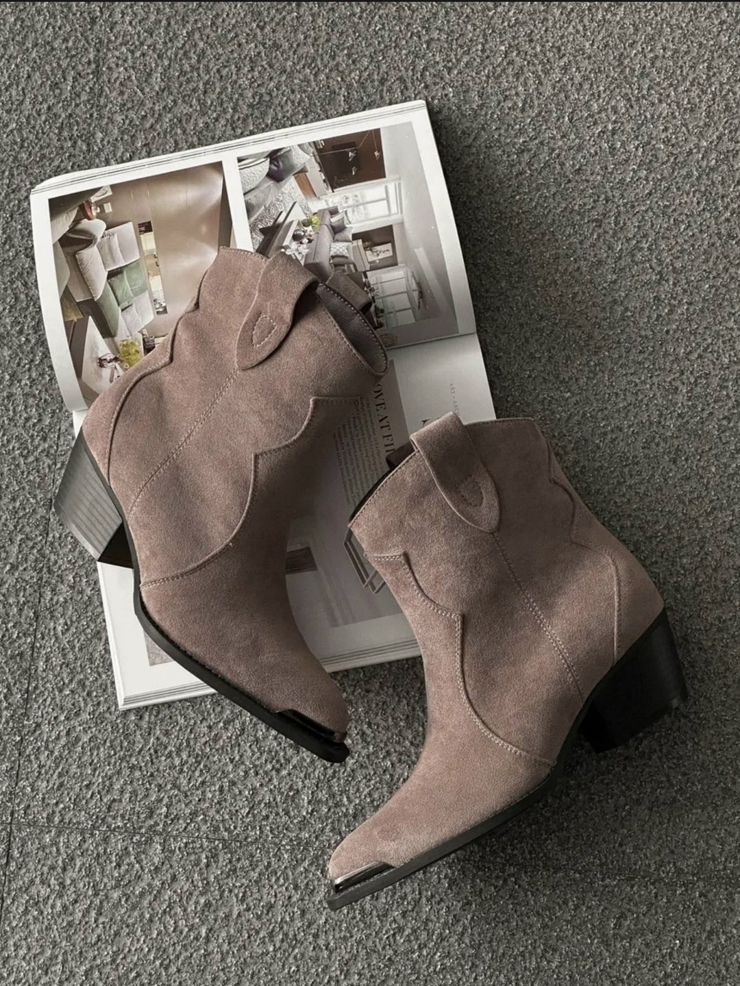 ботинки казаки замшевые демисезонные на каблуке бежевые,сапоги изабель марант казаки,осенние ботинки казаки замшевые сапоги и каблуке,ботинки казаки натуральная замша высокие,зимние классические женск