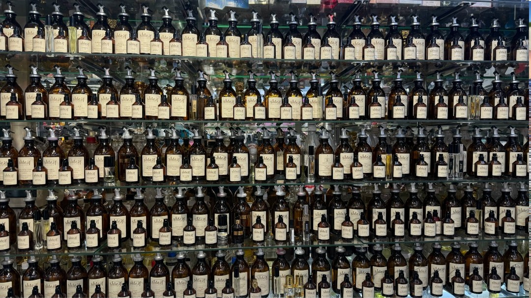 whisky collection,whisky distillery,коллекция виски,бутылка,много бутылок алкоголя