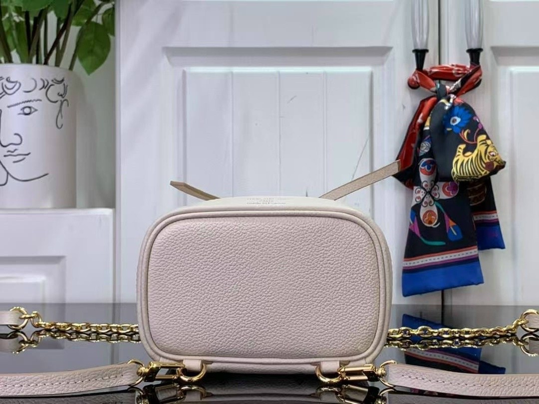 louis vuitton рюкзак,рюкзак луи виттон женский,louis vuitton рюкзак louis vuitton,рюкзак луи виттон,рюкзак луи витон женский