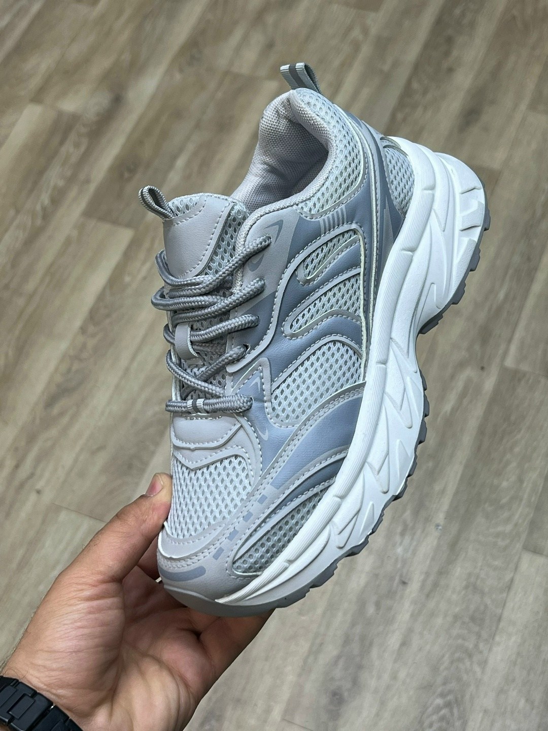 кроссовки,кроссовки женскиe,белые кроссовки,массивные кроссовки,повседневные кроссовки