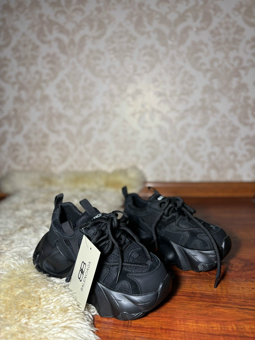 кроссовки женские balenciaga,balenciaga кроссовки,кроссовки баленсиага черные,кроссовки комбинированные triple s от balenciaga,кроссовки balenciaga 3xl black