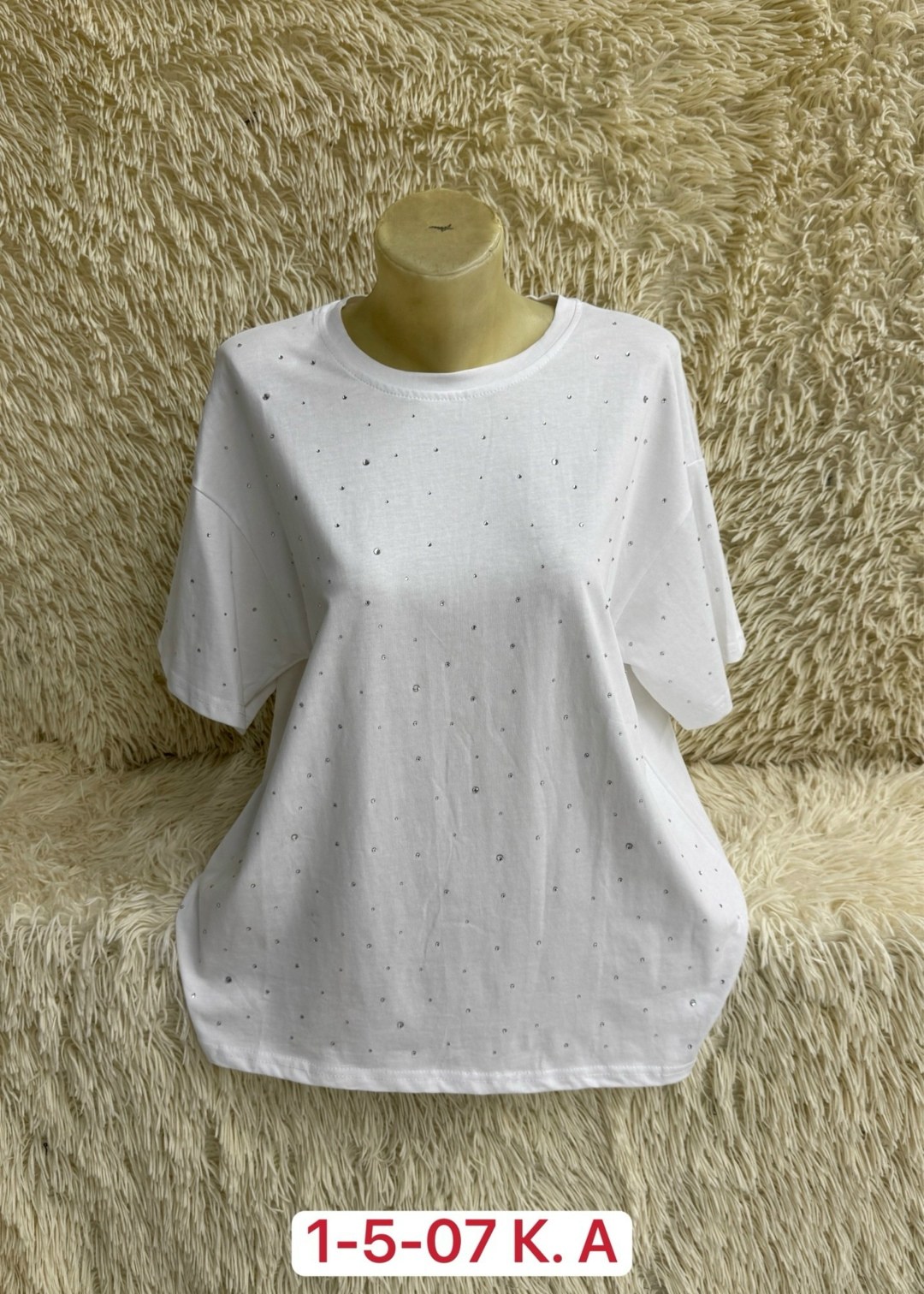 женская футболка со стразами,женская футболка,женская футболка оверсайз со стразами,футболка со стразами,футболка оверсайз со стразами чёрная