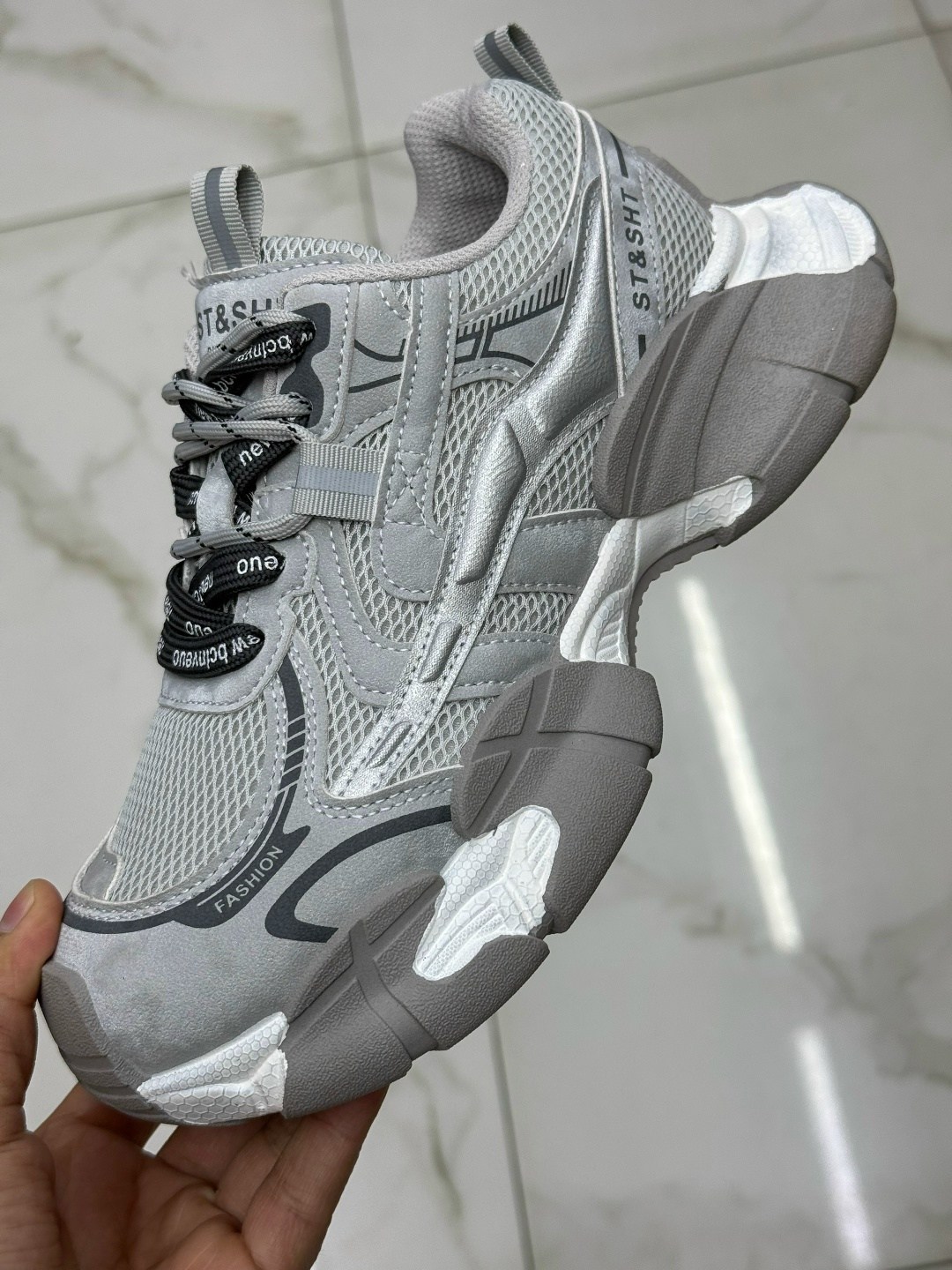 женские кроссовки,,кроссовки,модные кроссовки,женские массивные кроссовки