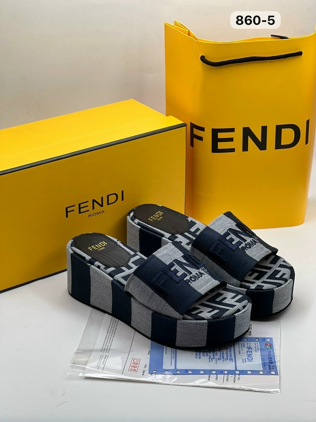шлепки фенди,шлепанцы fendi,шлепанцы женские,шлепанцы женские fendi,