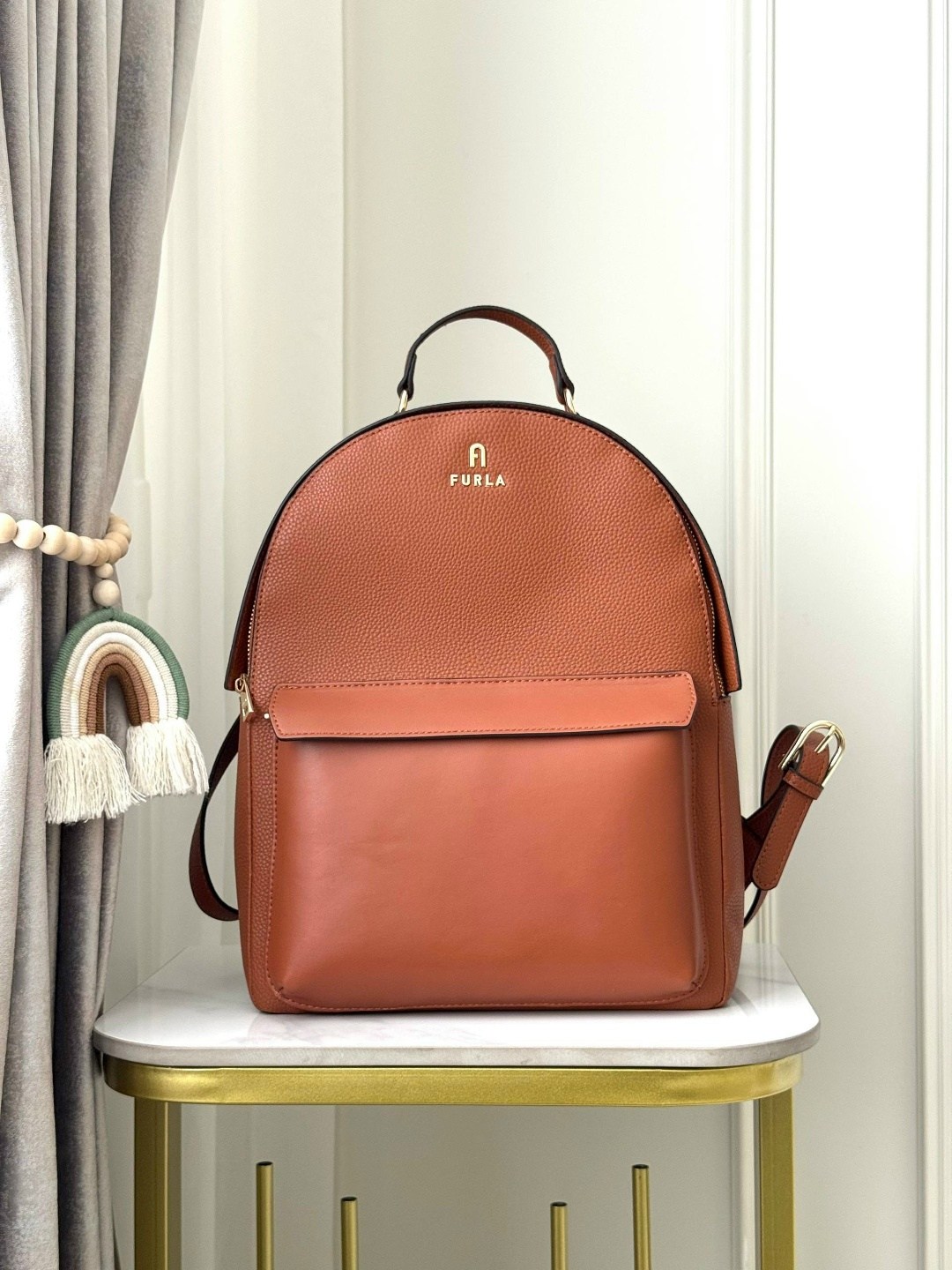 рюкзаки furla,рюкзак furla бежевый,рюкзак furla favola medium furla,рюкзак женские,бежевый рюкзак женский furla