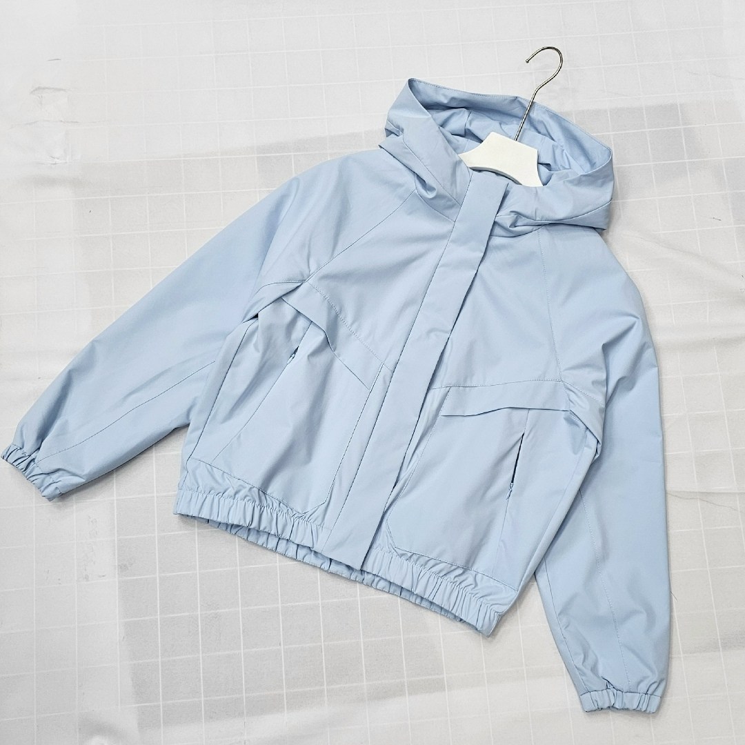 ветровка,куртка,куртка женская,легкая куртка,куртка женская бежевая