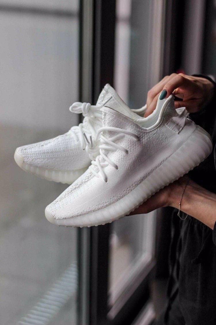 adidas yeezy boost 350 white,кроссовки изи буст,кроссовки женские adidas yeezy boost 350 белые,мужские кроссовки adidas yeezy boost 350 v2 white,кроссовки adidas yeezy 350 boost
