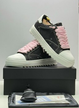 Кроссовки