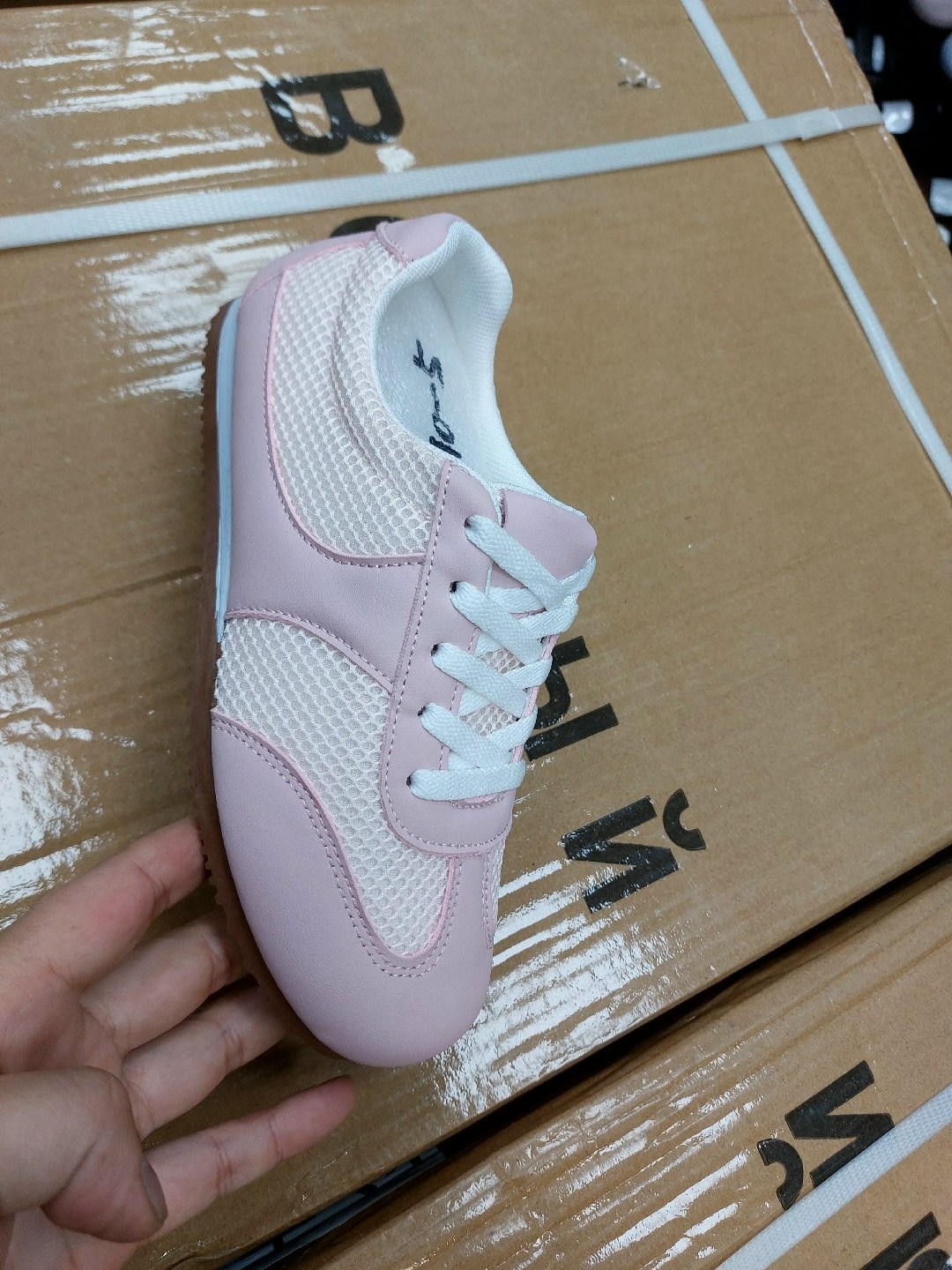 ,женские кроссовки,спортивная , для фитнеса,кроссовки для женщин