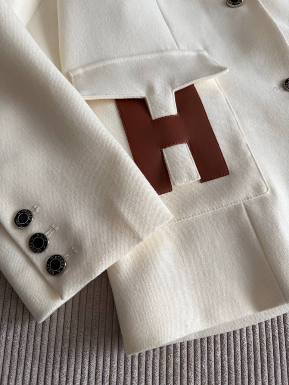 брючный костюм,брючный костюм женский,классический брючный костюм,бежевый брючный костюм,костюм женский брючный классический