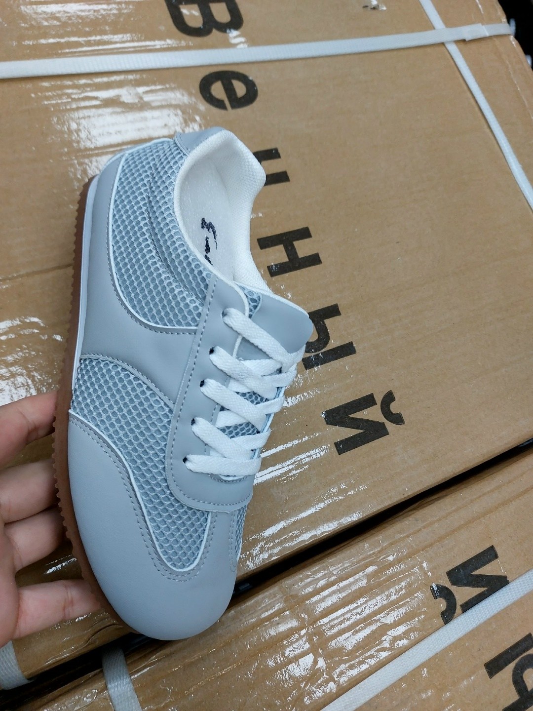 ,женские кроссовки,спортивная , для фитнеса,кроссовки для женщин