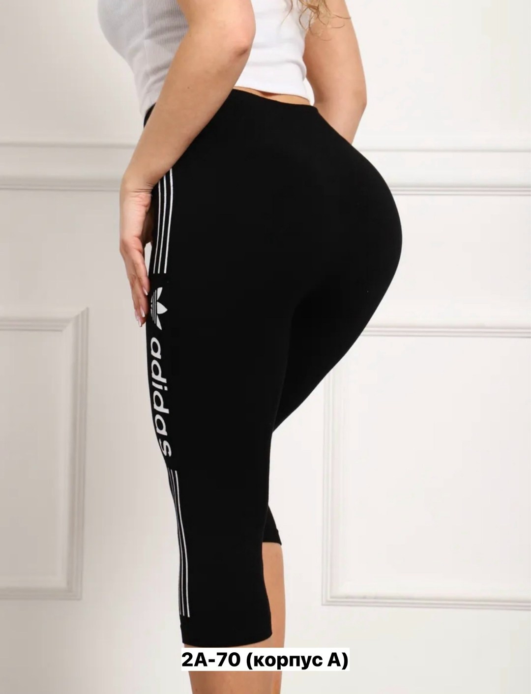 бриджи женские спортивные,женские спортивные бриджи не обтягивающие,лосины женские,легинсы короткие на девушке,лосины короткие