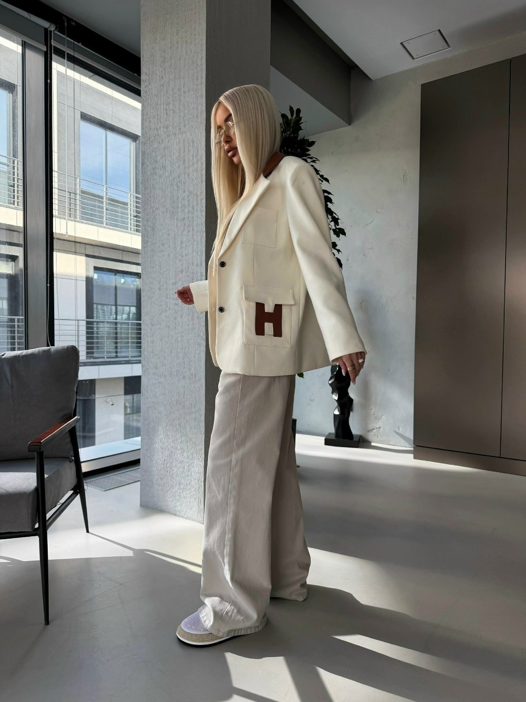 брючный костюм,брючный костюм женский,классический брючный костюм,бежевый брючный костюм,костюм женский брючный классический