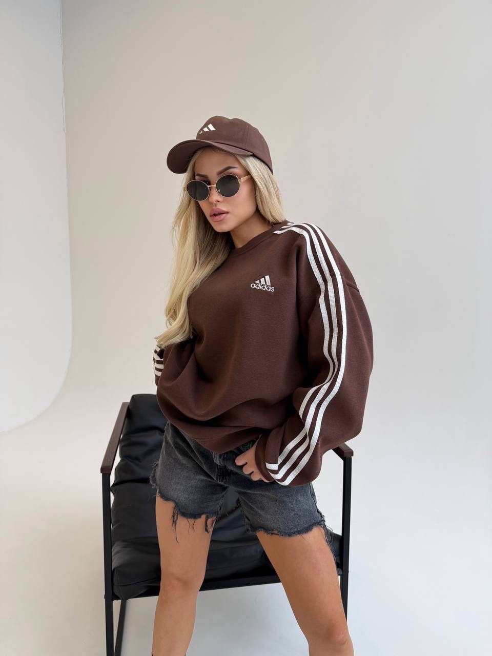 adidas originals adicolor свитшот,адидас свитшот,кофта адидас оверсайз,свитшот женская,adidas original