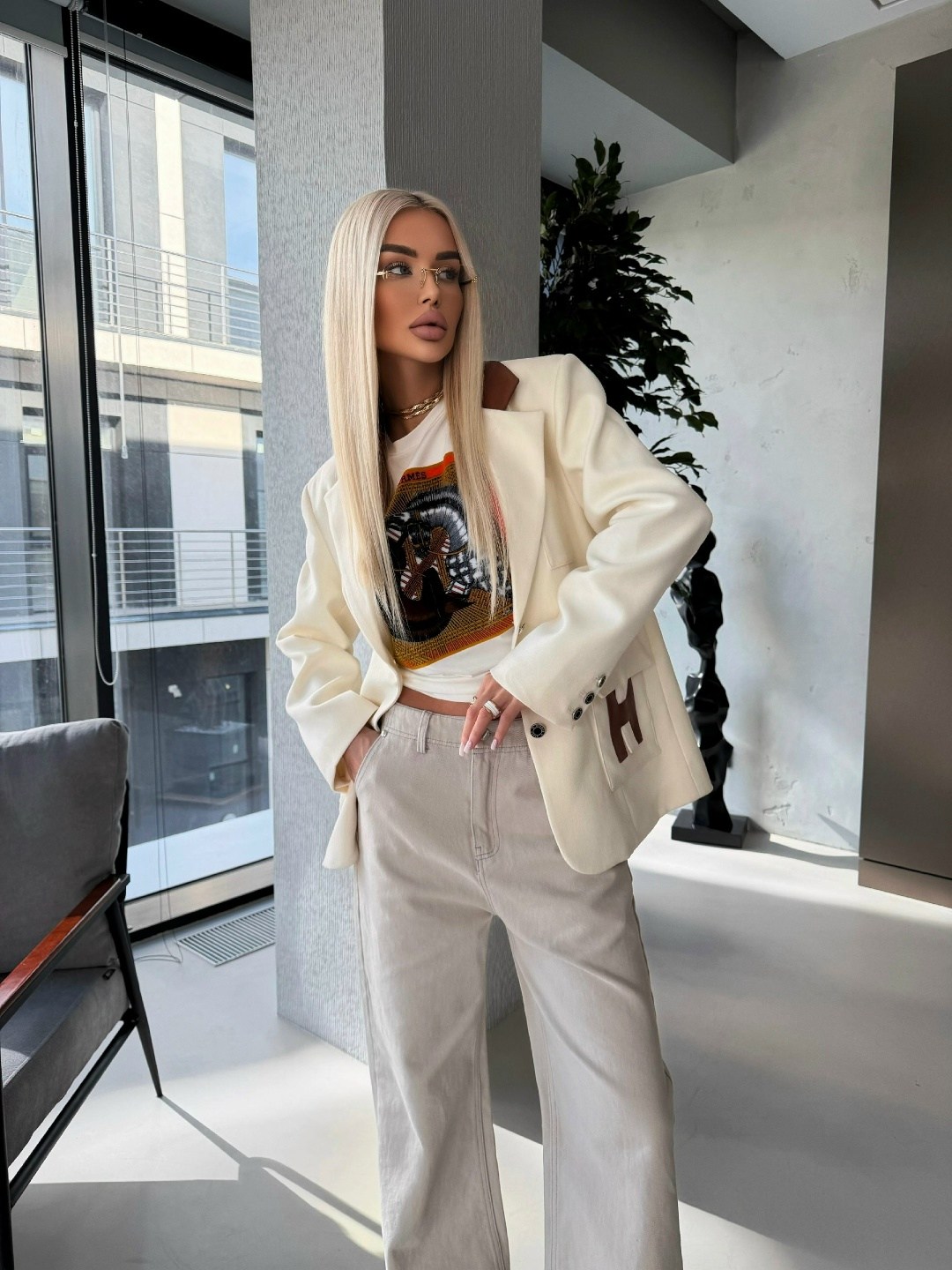 брючный костюм,брючный костюм женский,классический брючный костюм,бежевый брючный костюм,костюм женский брючный классический
