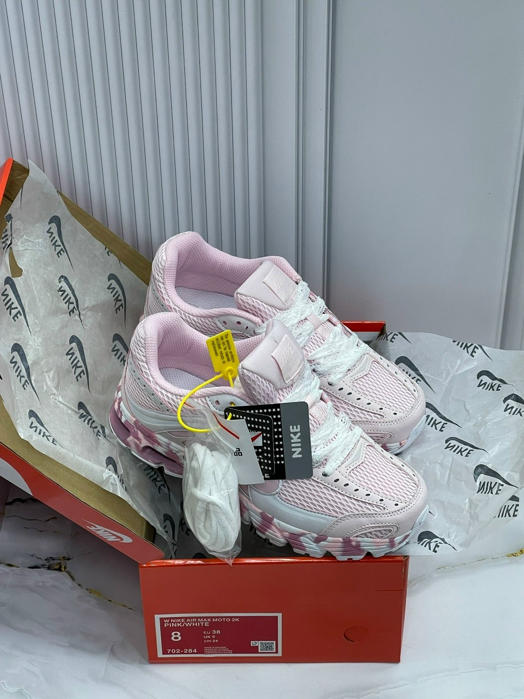 кроссовки nike initiator slip resistant розовые,кроссовки nike initiator розовые pink y2k женские,кроссовки,кроссовки initiator running nike бело-розовый,кроссовки nike initiator pink женские