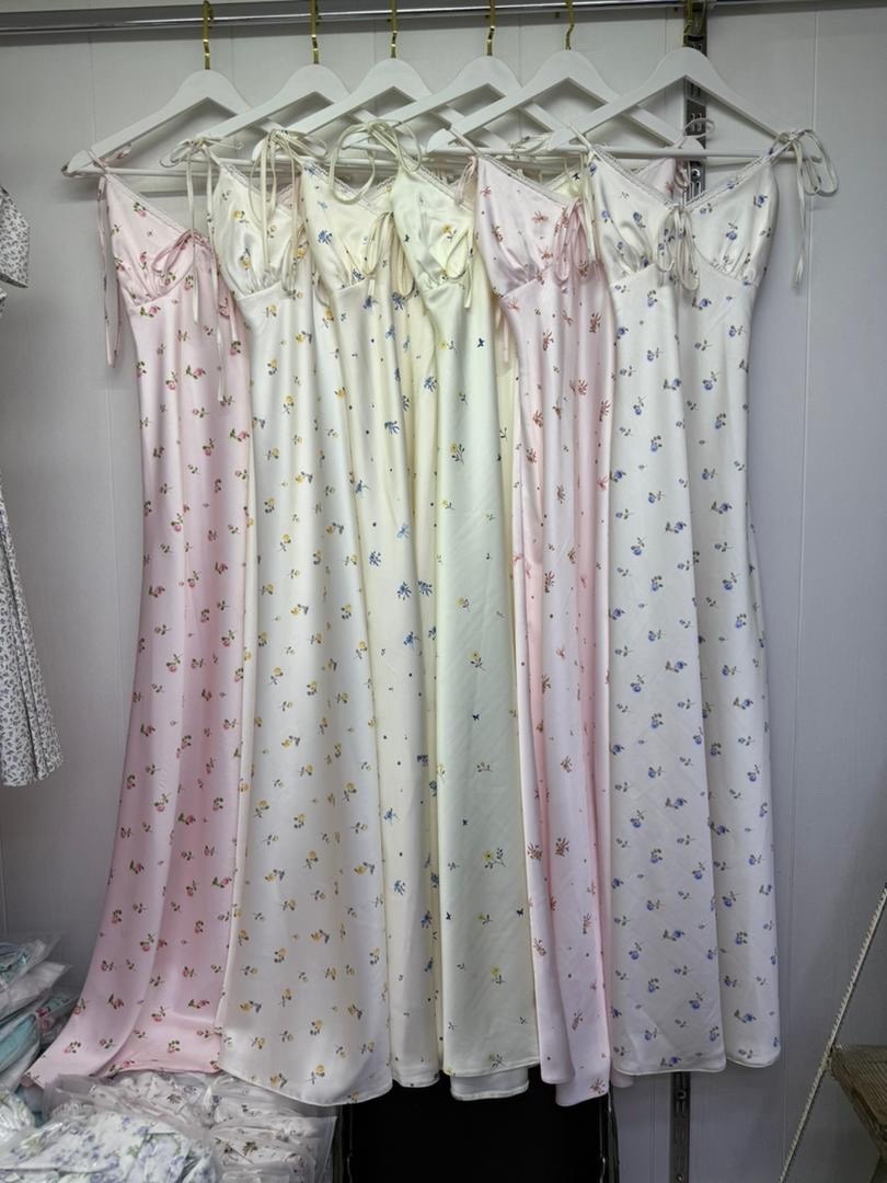 стильное платье,платье,модное платье,платье на бретелях,шелковое платье