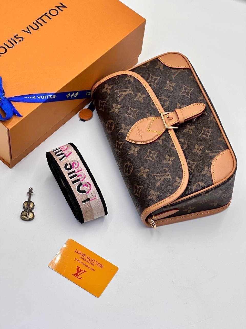 сумка женская louis vuitton,cумка louis vuitton,louis vuitton сумка на плечо,сумка louis vuitton 25,сумки луи виттон