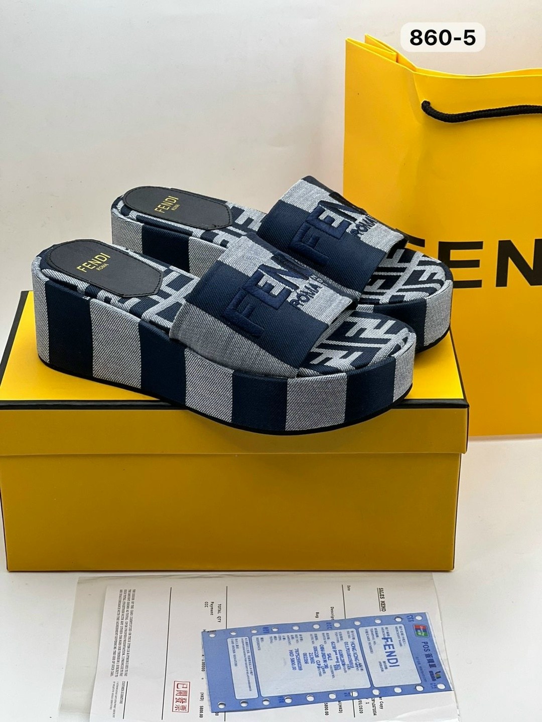 шлепки фенди,шлепанцы fendi,шлепанцы женские,шлепанцы женские fendi,