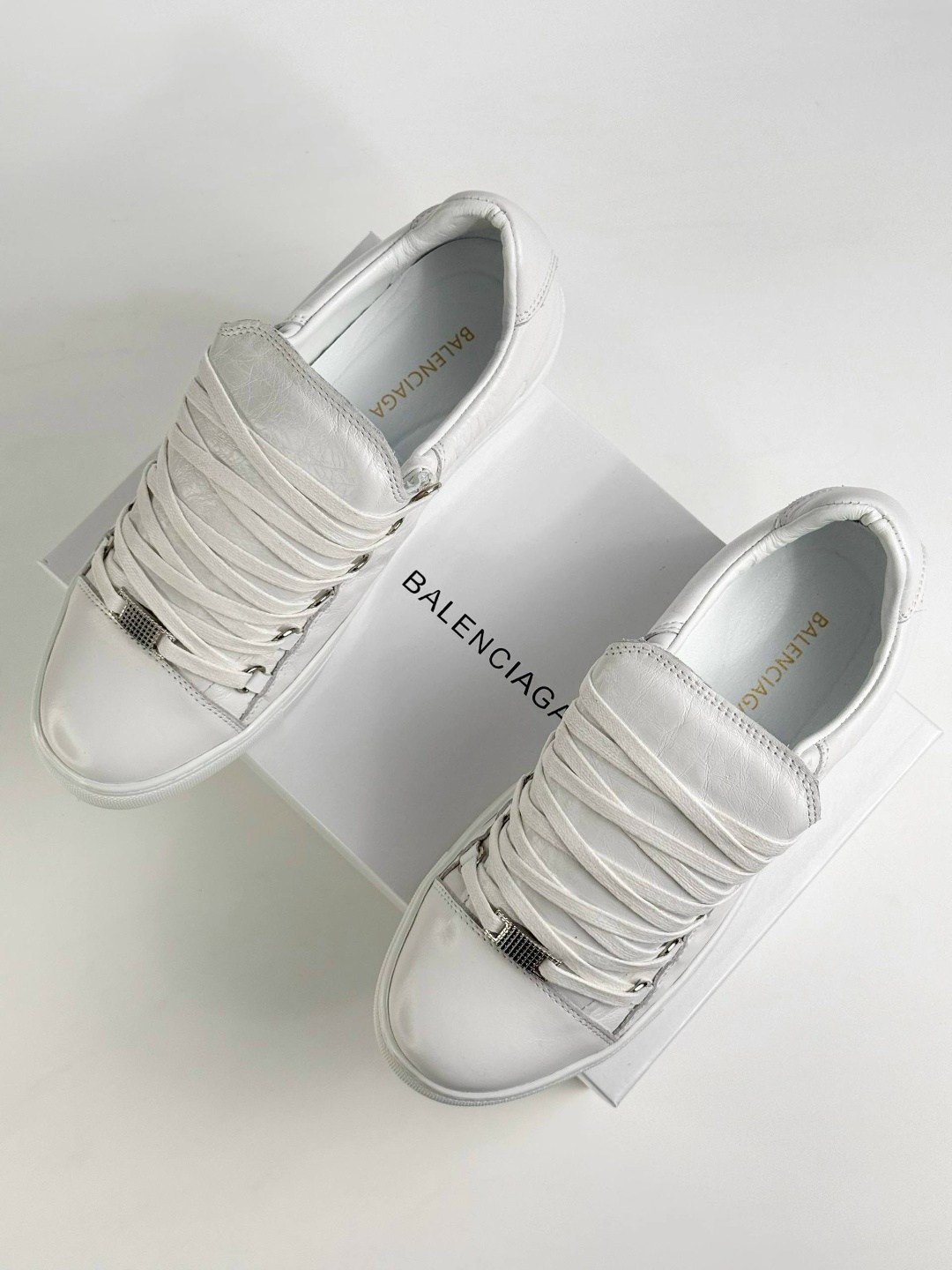 кроссовки alexander mcqueen,кроссовки alexander mcqueen белые,,кроссовки александр маккуин женские,кеды alexander mcqueen