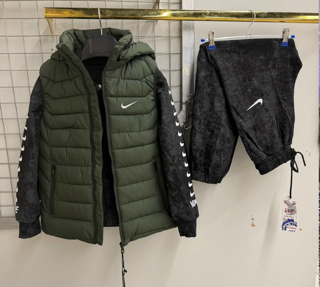 спортивный костюм тройка с жилеткой,костюм спортивный мужской nike,спортивный костюм nike,спортивный костюм nike тройка,спортивный костюм мужской nike комплект тройка