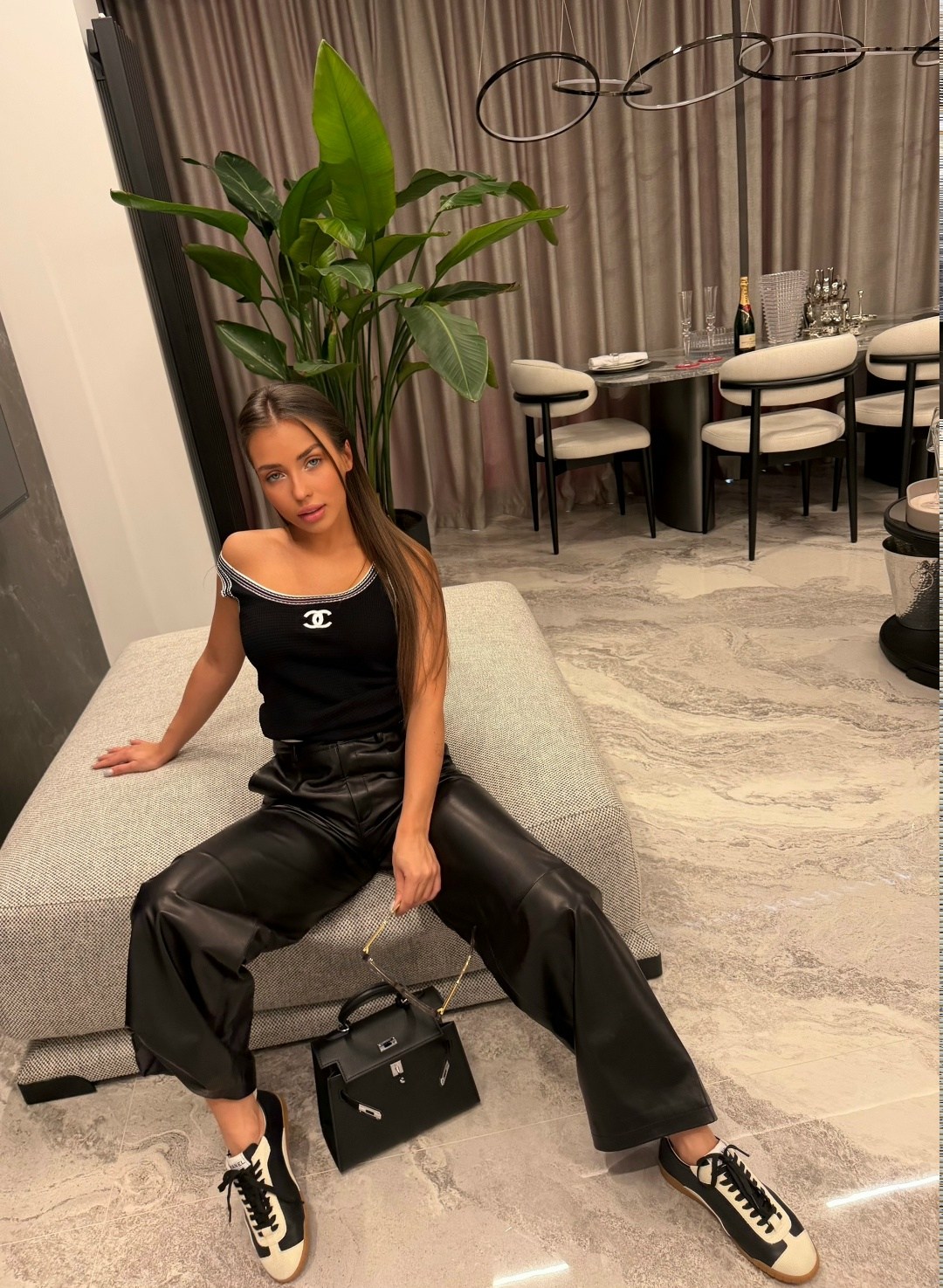 брюки стильные,кожаные штаны,кожаные брюки женские,брюки модный стиль