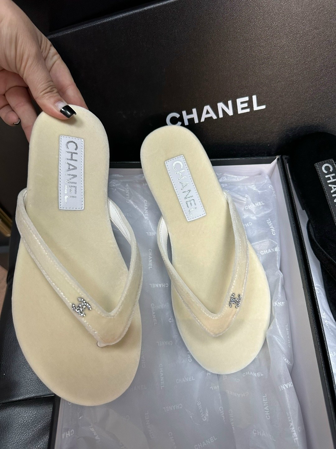 шлепанцы chanel,chanel шлепанцы женские,шлепки шанель,тапочки chanel,