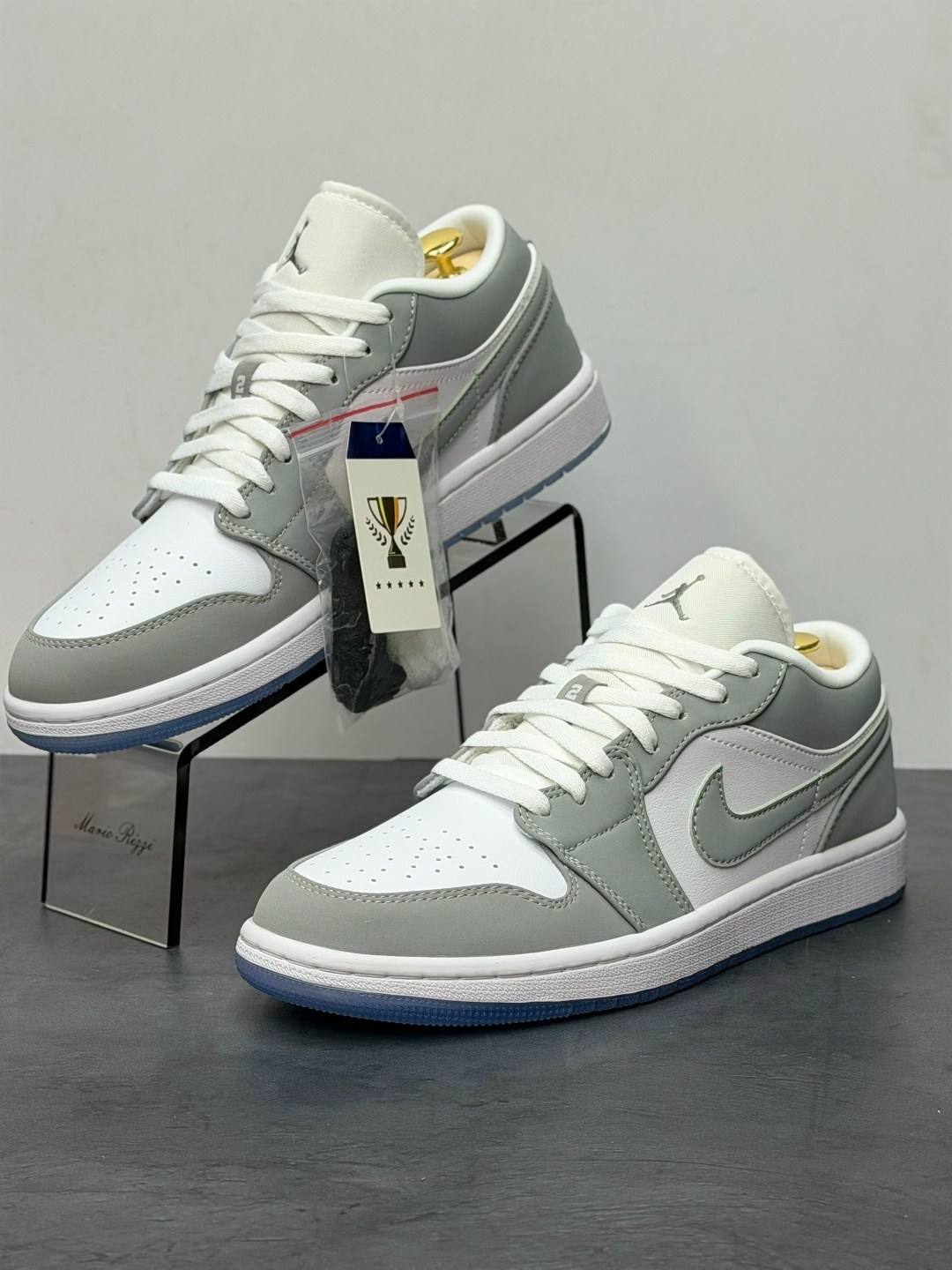 air jordan 1 low wolf grey dc0774-105,nike air jordan 1 low wolf grey,nike air jordan 1 low,кроссовки nike air jordan 1 low wolf grey,кроссовки nike air jordan 1 low