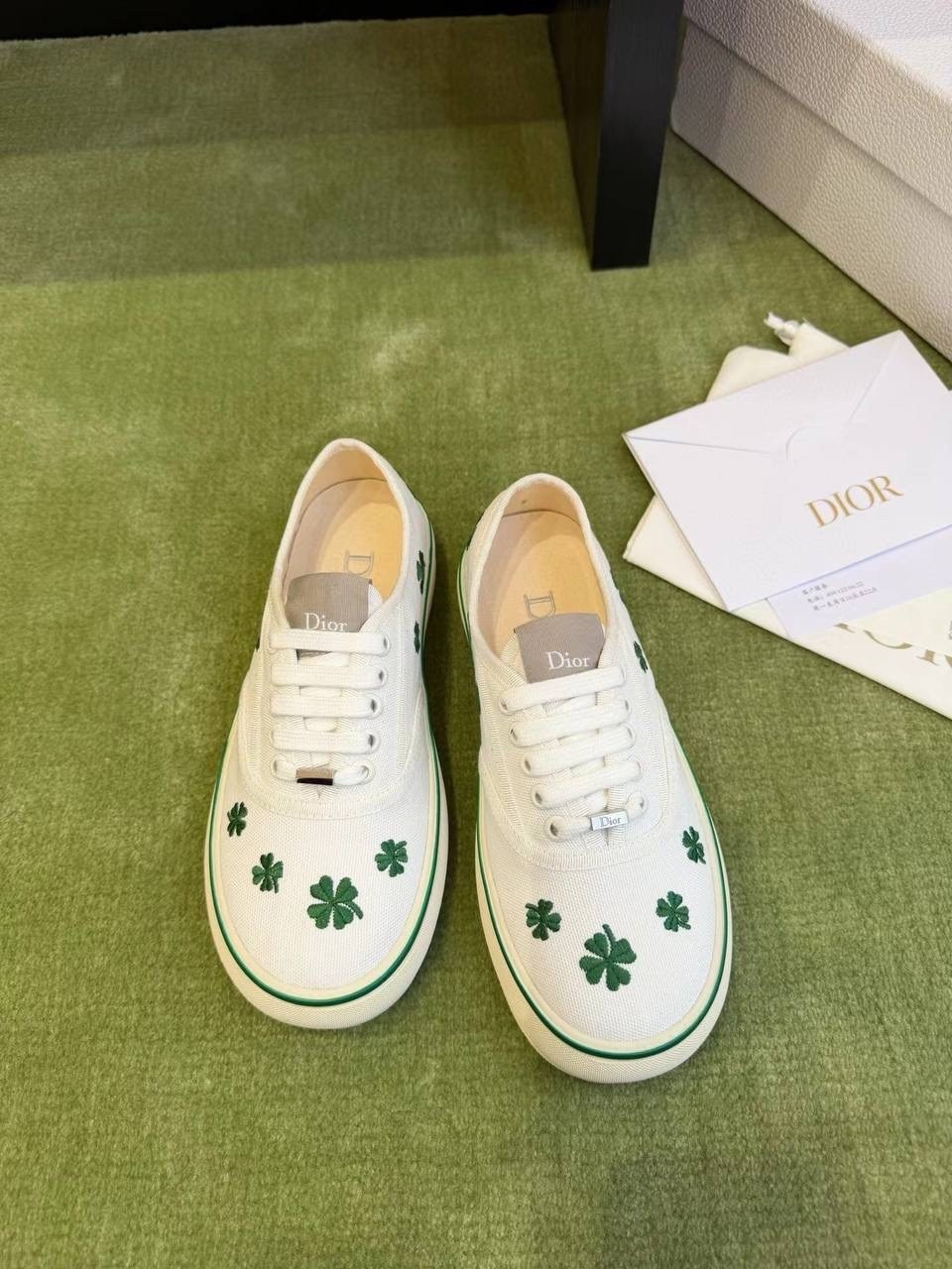 ,кеды dior,кроссовки женские gucci,женские кроссовки,спортивная