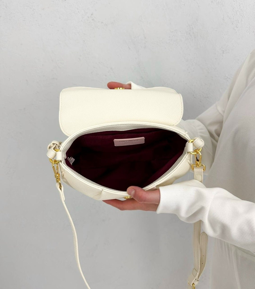 сумка coccinelle,сумка на плечо женская coccinelle gleen,сумка на плечо coccinelle,сумки женская,сумка