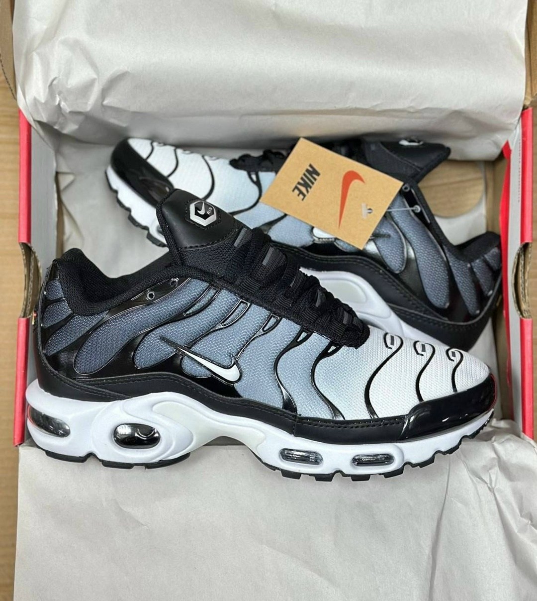 кроссовки nike air max tn plus,кроссовки nike air max tn plus ultra белые с серым,nike air max plus tn,кроссовки мужские nike air max tn plus,кроссовки nike air max plus