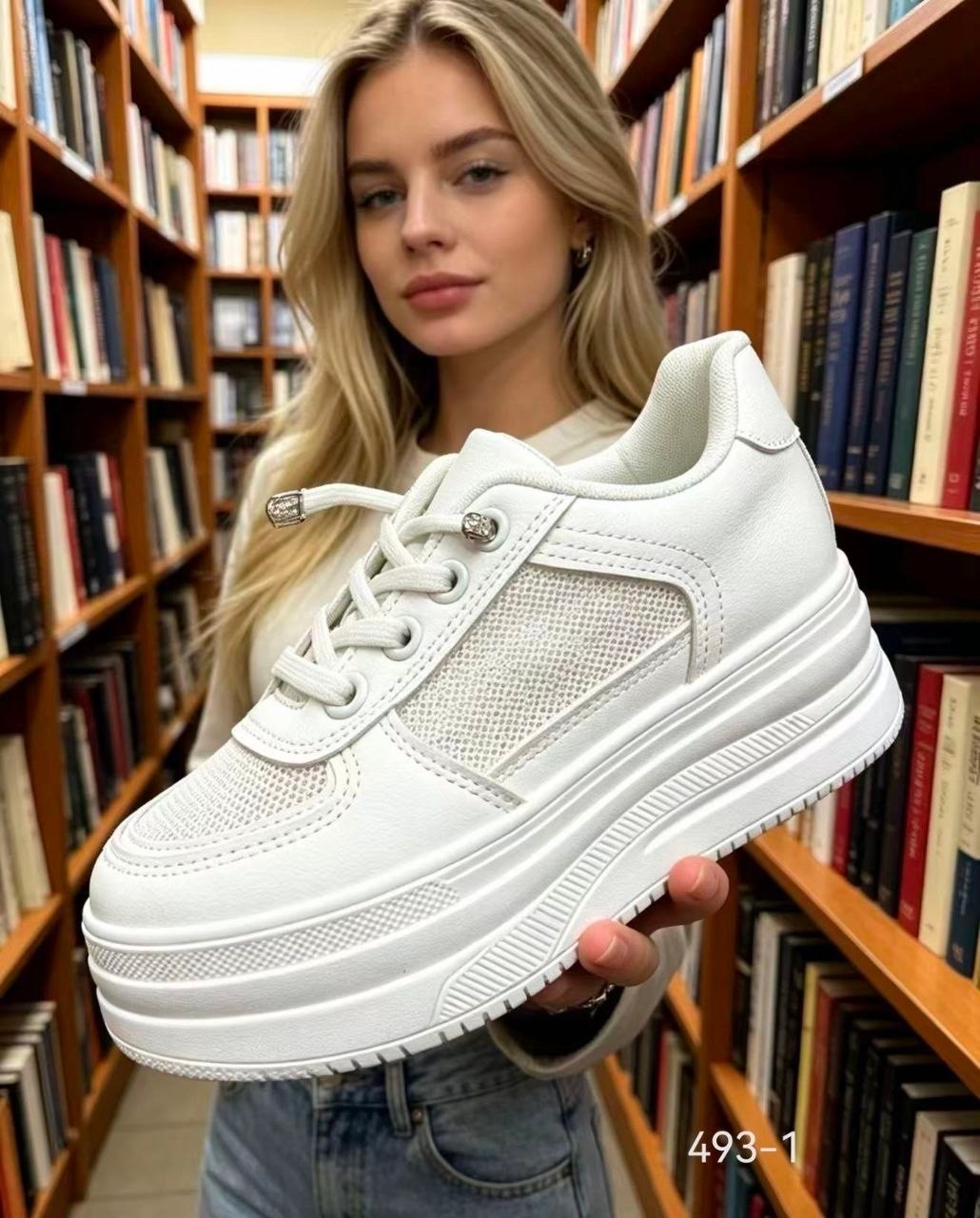 кроссовки найк женские белые на платформе,женские кроссовки,кроссовки на платформе женские,кроссовки светлые женские белые с высокой подошвой,белые кроссовки с высокой подошвой
