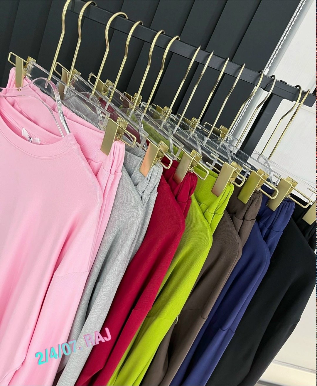 костюм с брюками,костюм трикотажный,костюм спорт шик,женские костюмы,костюм с прямыми брюками