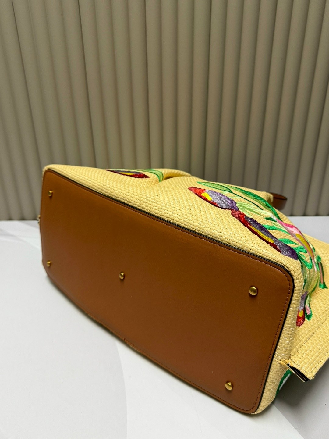 сумка,valentino сумка,valentino сумка тоут,сумки женская,сумки модные