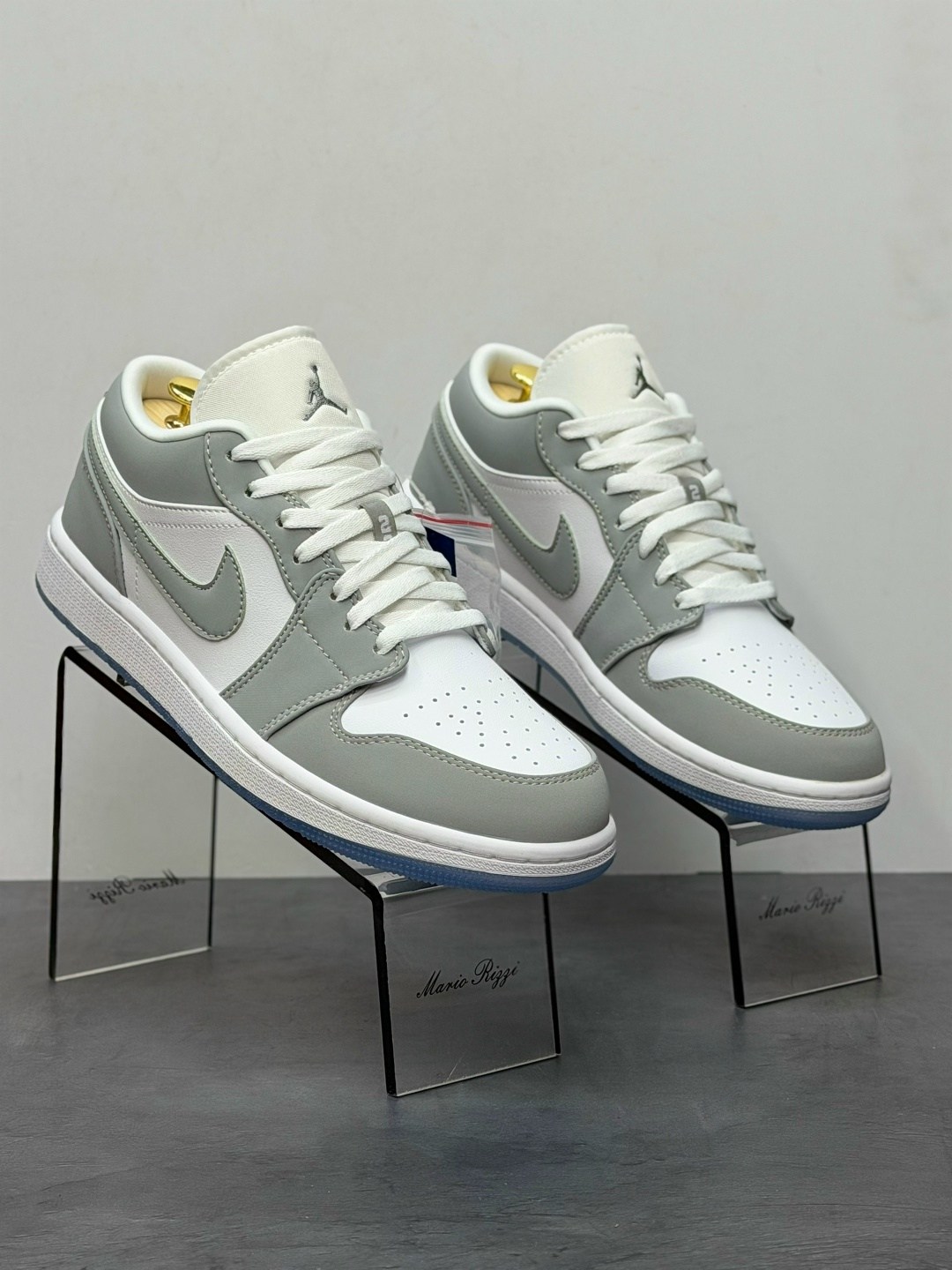 air jordan 1 low wolf grey dc0774-105,nike air jordan 1 low wolf grey,nike air jordan 1 low,кроссовки nike air jordan 1 low wolf grey,кроссовки nike air jordan 1 low