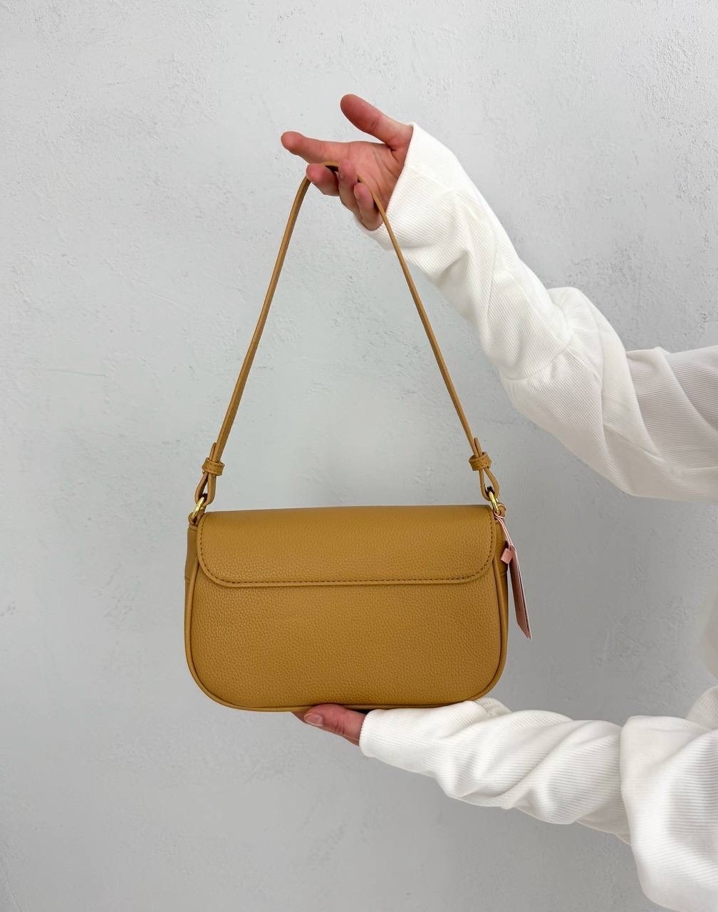 сумка coccinelle,сумка женская coccinelle,сумка,сумки женская,сумка coccinelle через плечо