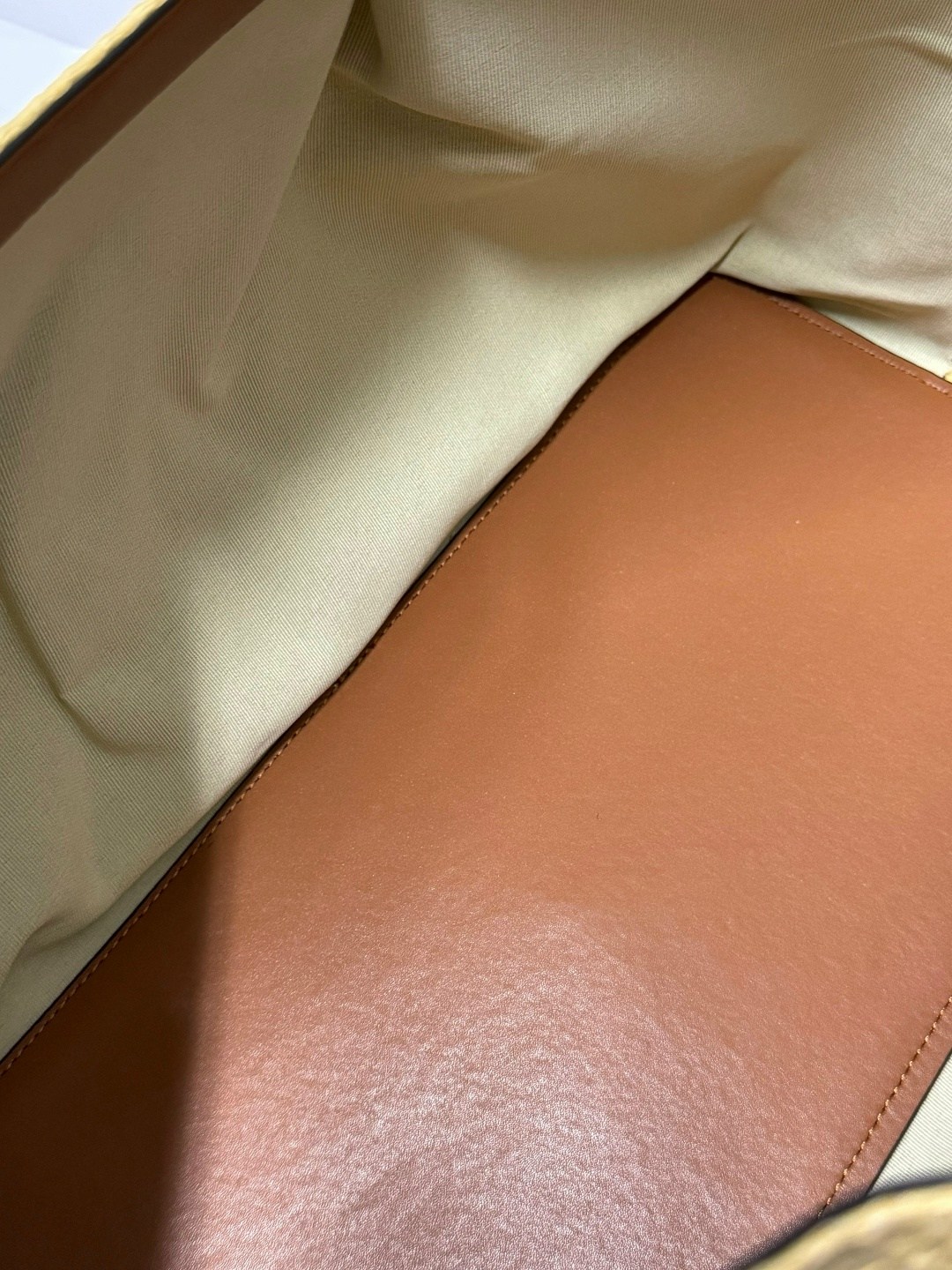 сумка,valentino сумка,valentino сумка тоут,сумки женская,сумки модные