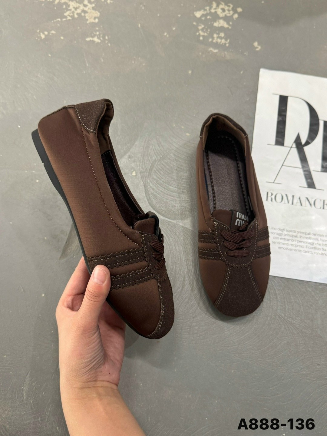 ,женская ,туфли на плоской подошве,спортивная ,модная