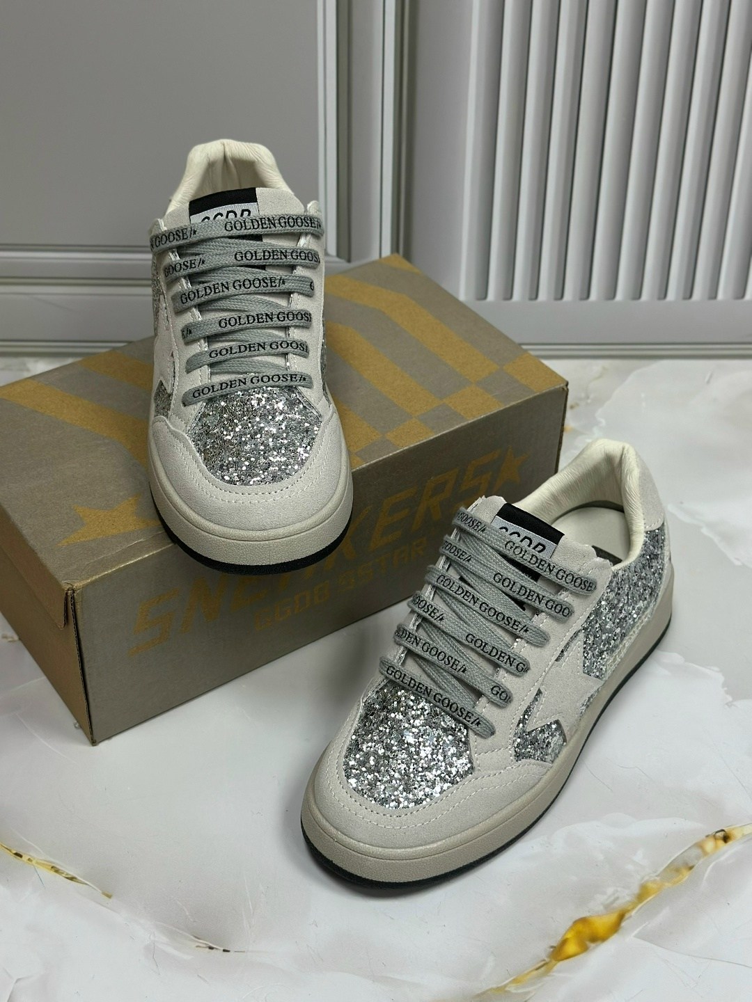 golden goose кеды v-star с блестками серебристый,golden goose кеды hi star с блестками белый,golden goose кеды блестящие,golden goose silver glitter hi star sneakers,golden goose silver glitter hi sta