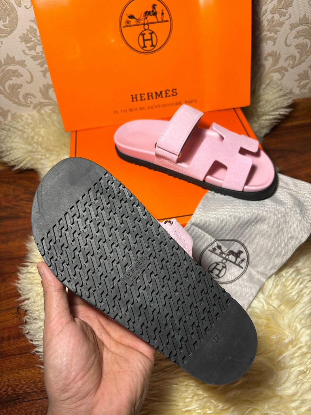 босоножки hermes,hermes шлепанцы,шлепки hermes женские,босоножки женские hermes,тапочки hermes